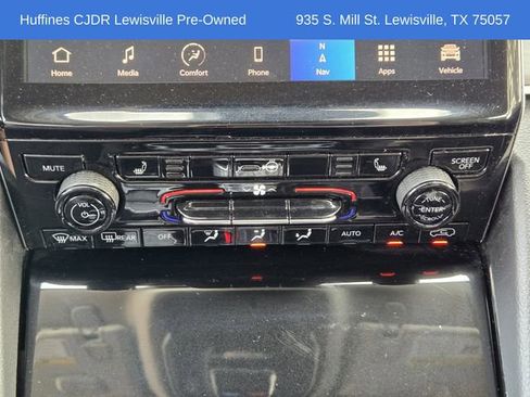 Used 2023 Jeep Grand Cherokee L Limited AWD/4WD image 20