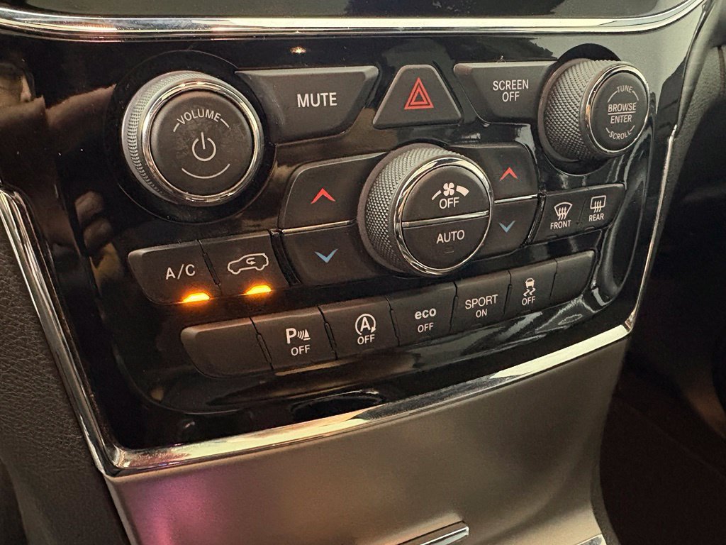 Used 2019 Jeep Grand Cherokee Altitude AWD/4WD image 33