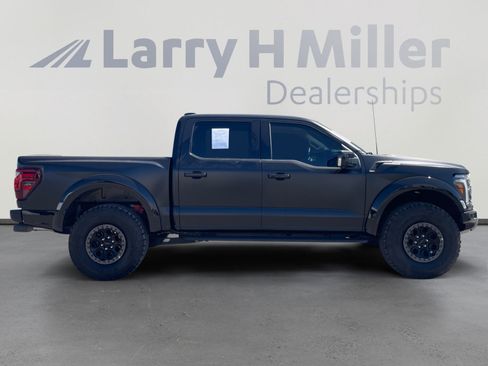 Used 2025 Ford F150 Raptor image 6