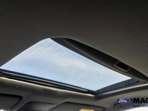 Used 2023 Honda Passport EX-L image 12