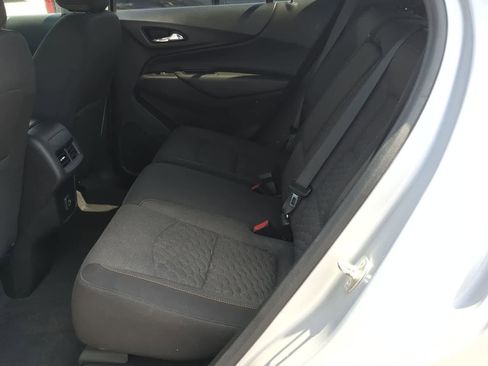 Used 2021 Chevrolet Equinox LT FWD image 19