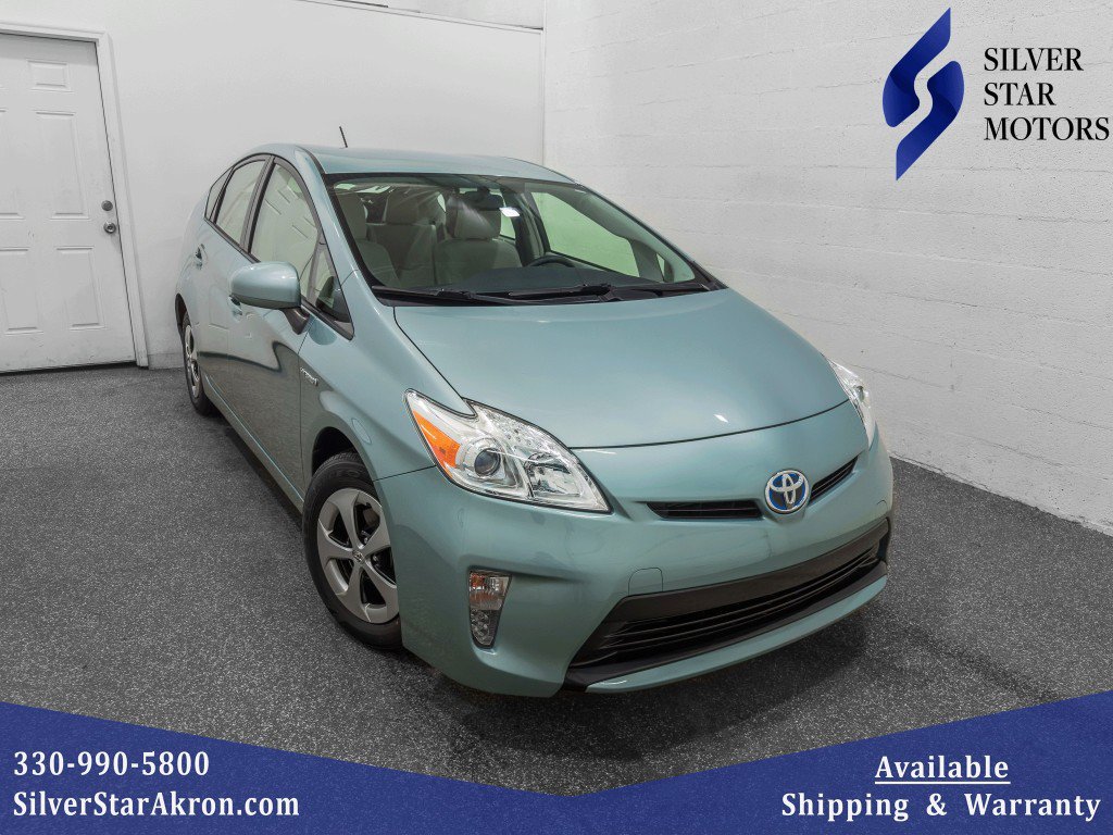 Used 2015 Toyota Prius Two FWD image 1
