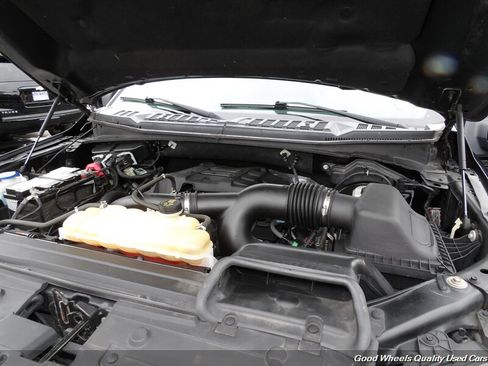 Used 2018 Ford F150 XLT w/ Equipment Group 302A Luxury AWD/4WD image 24
