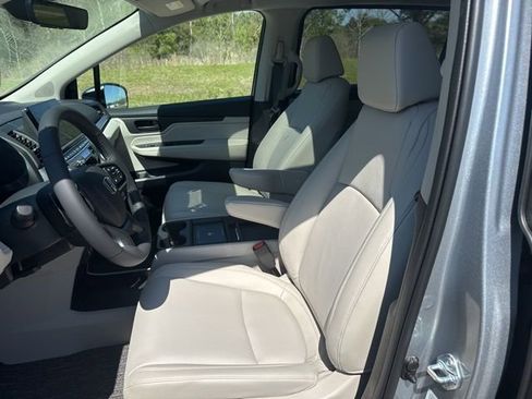 New 2026 Honda Odyssey EX-L image 17