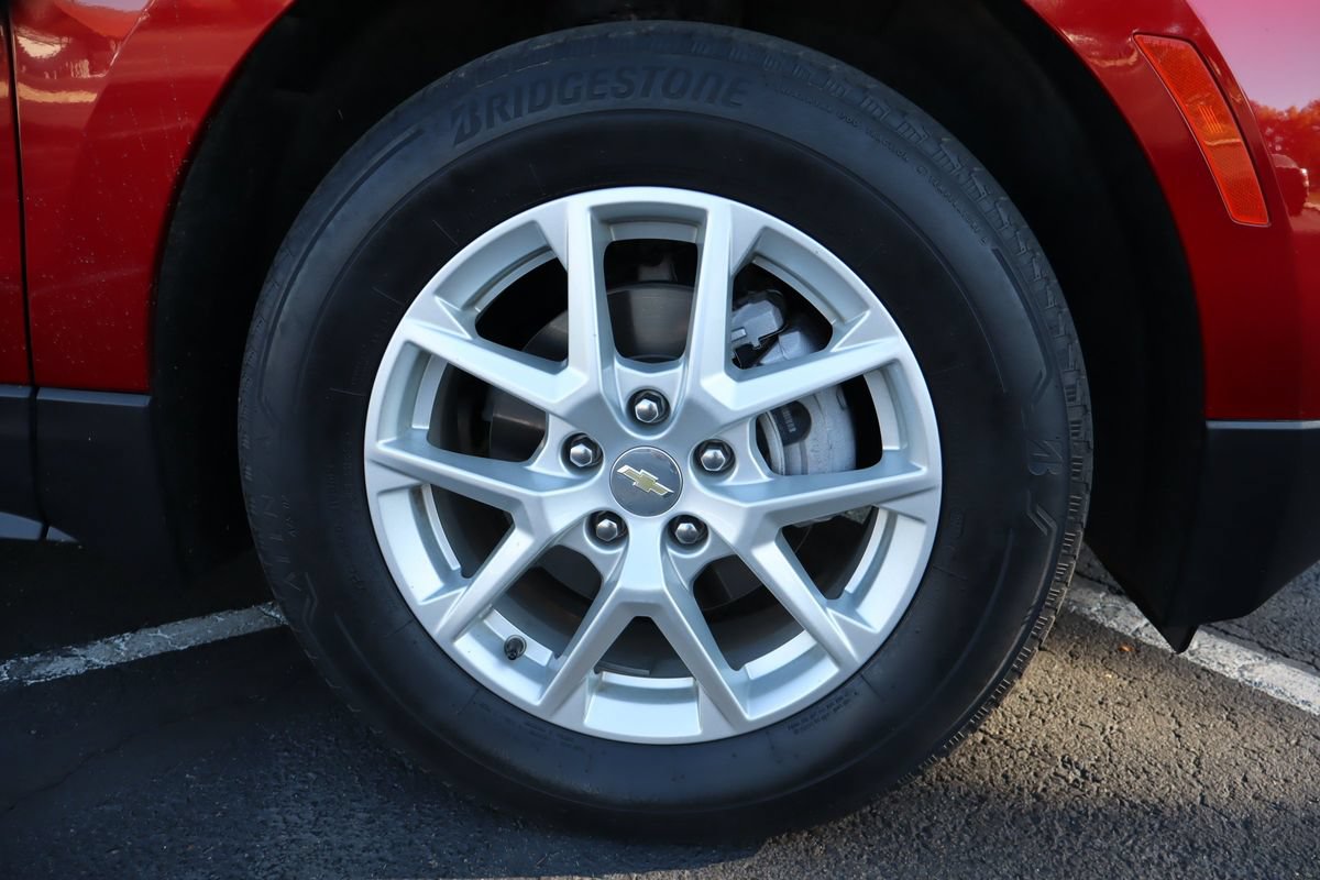 Used 2023 Chevrolet Equinox LT AWD/4WD image 45