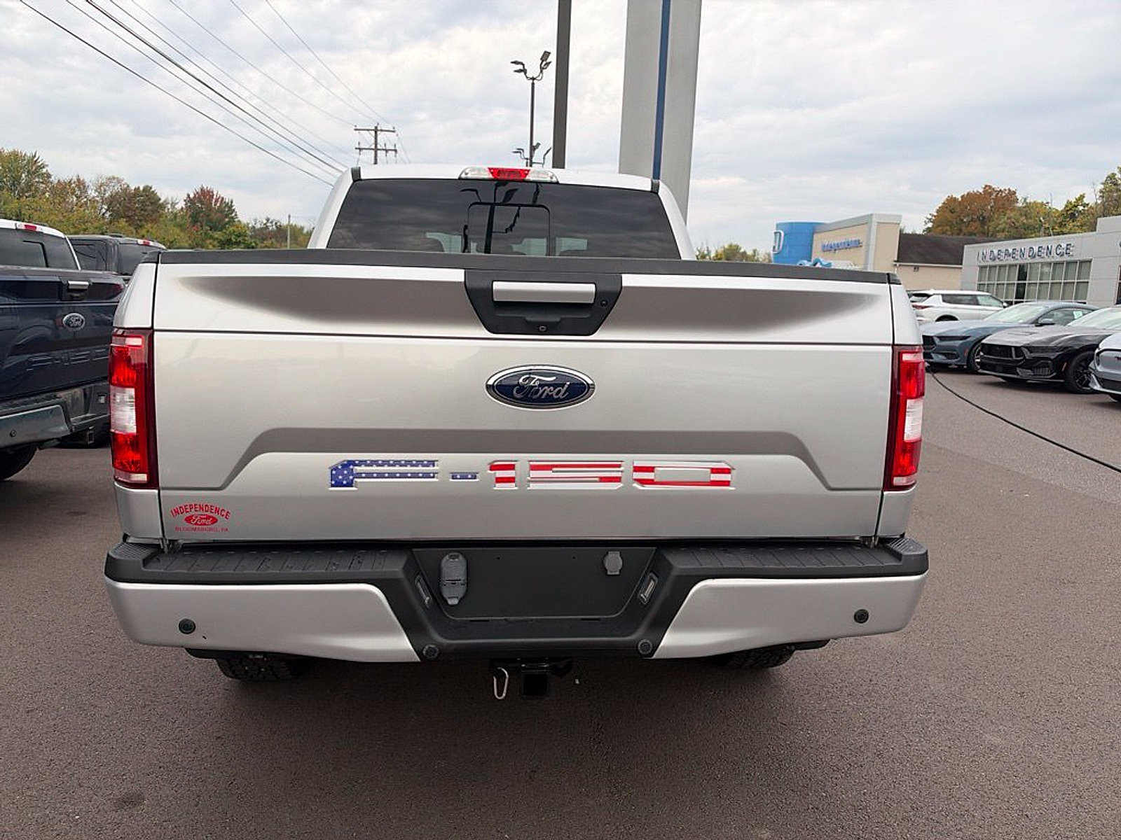 Certified 2018 Ford F150 XLT w/ Equipment Group 302A Luxury AWD/4WD image 3