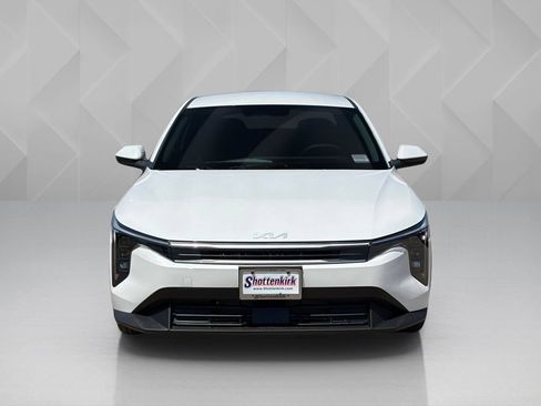 New 2026 Kia K4 FWD image 2