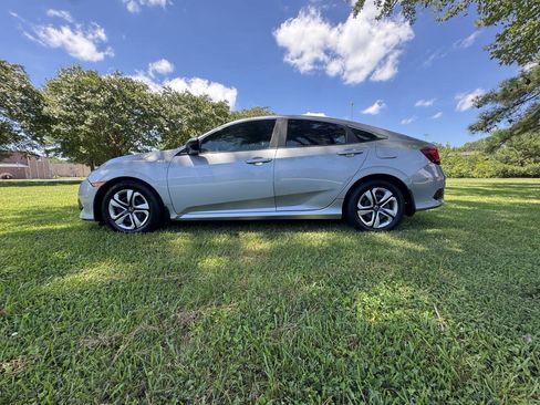 Used 2017 Honda Civic LX image 6