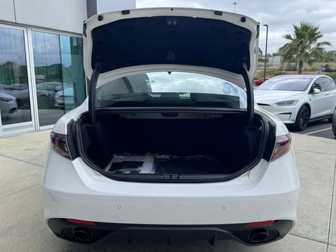 New 2026 Alfa Romeo Giulia w/ Driving Assist Package RWD image 9