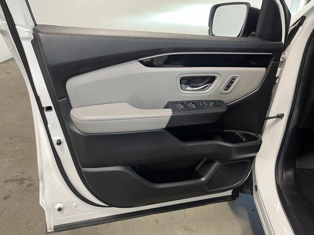 Used 2024 Honda Pilot Touring image 25