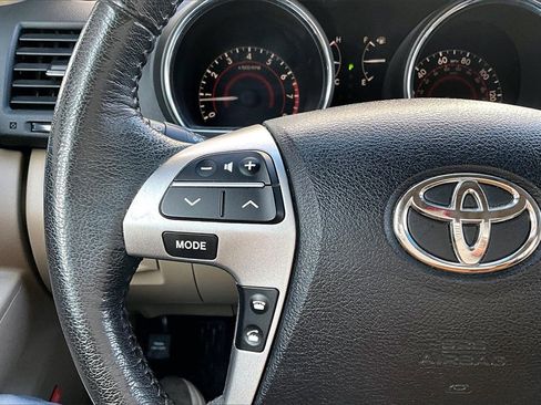 Used 2012 Toyota Highlander Limited image 12