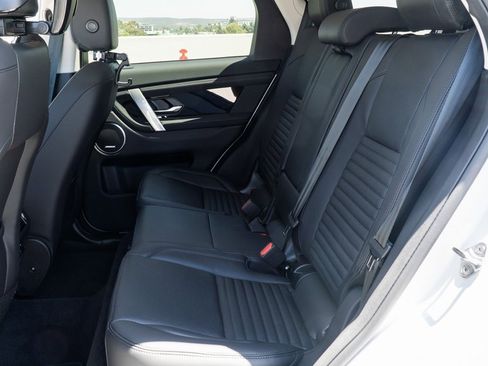 Used 2024 Land Rover Discovery Sport S image 22