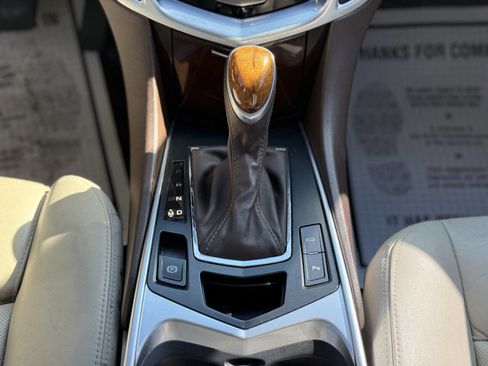 Used 2014 Cadillac SRX Luxury image 19