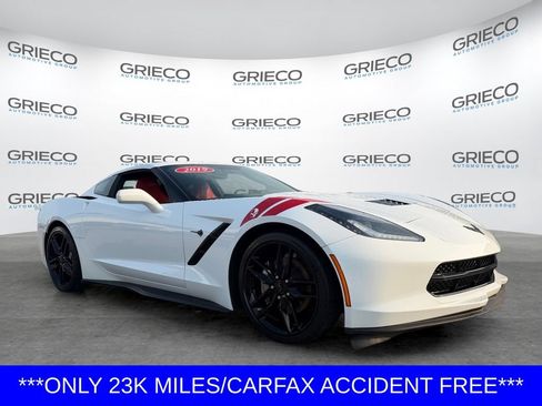 Used 2019 Chevrolet Corvette Stingray Coupe w/ Carbon Flash Badge Package RWD image 1