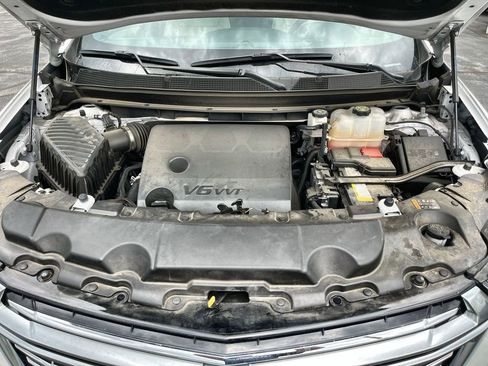 Certified 2023 Chevrolet Traverse Premier w/ LPO, Floor Liner Package AWD/4WD image 31