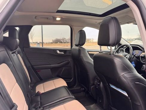 Used 2022 Ford Escape Titanium w/ Titanium Elite Package image 27