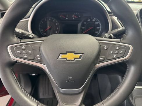 Used 2022 Chevrolet Malibu LT FWD image 21