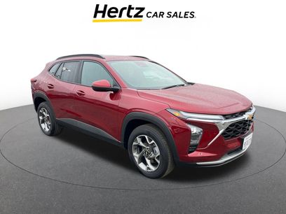 Used 2025 Chevrolet Trax LT