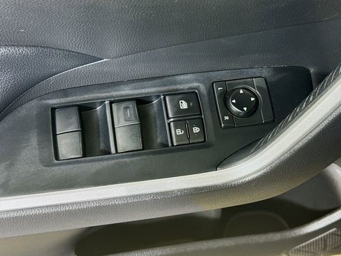 Certified 2020 Toyota RAV4 XLE image 18