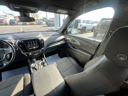 Used 2023 Chevrolet Traverse LT w/ LPO, Floor Liner Package AWD/4WD image 47