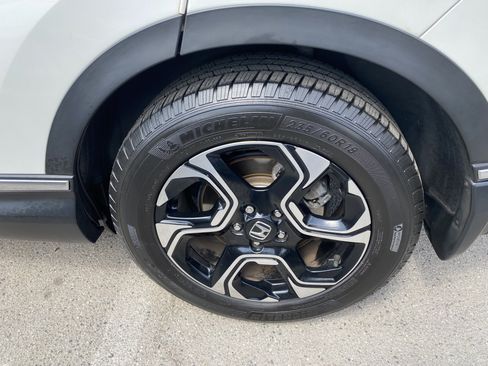 Used 2018 Honda CR-V Touring image 9