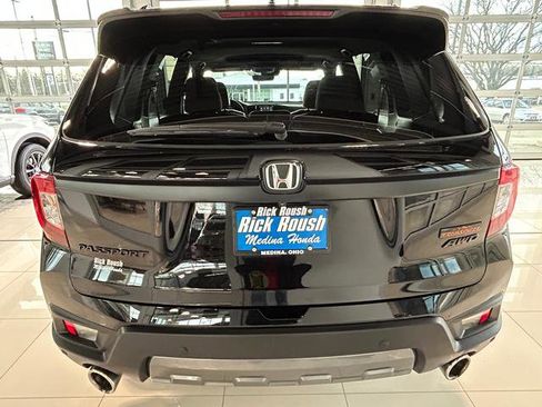 Used 2022 Honda Passport TrailSport image 8
