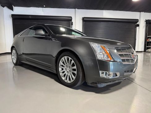 Used 2011 Cadillac CTS Premium RWD image 3
