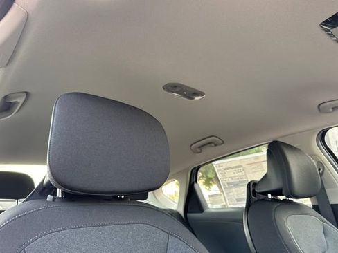 New 2026 Kia K4 LXS image 19