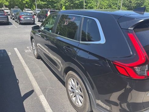 Used 2023 Honda CR-V EX-L image 17