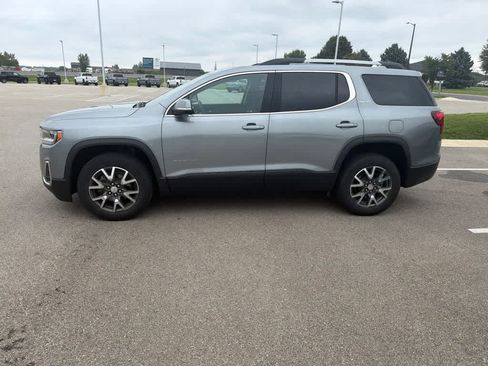Used 2023 GMC Acadia SLE w/ Driver Convenience Package AWD/4WD image 2