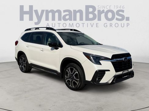 Used 2025 Subaru Ascent Limited AWD/4WD image 1