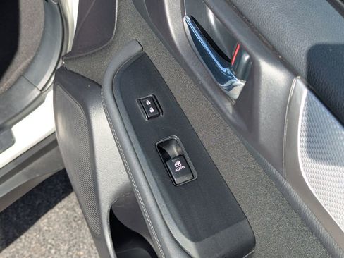 Used 2018 Subaru Outback 2.5i Premium image 36