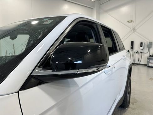 Used 2022 Jeep Grand Cherokee Limited 4xe image 14