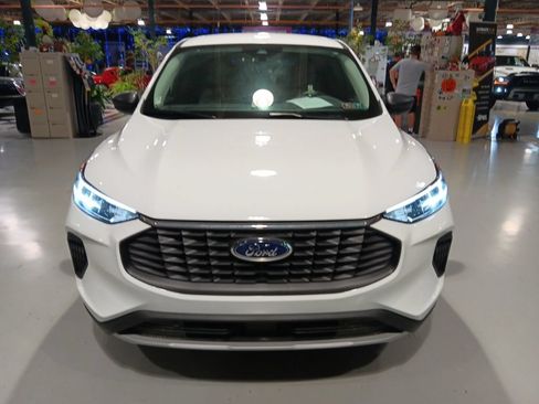 Used 2023 Ford Escape Active AWD/4WD image 10