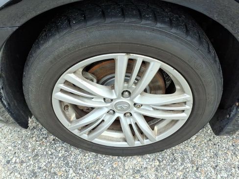 Used 2011 INFINITI G25 x w/ Moonroof Pkg image 12