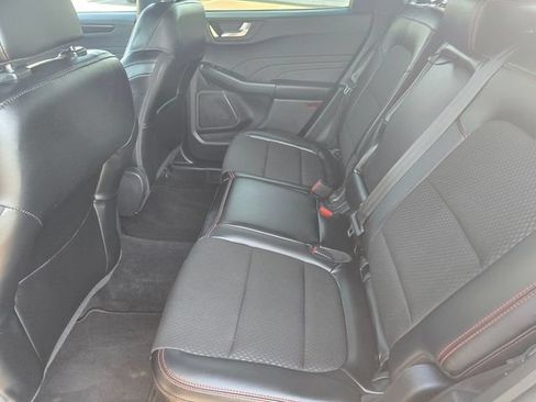 Used 2025 Ford Escape ST-Line AWD/4WD image 9