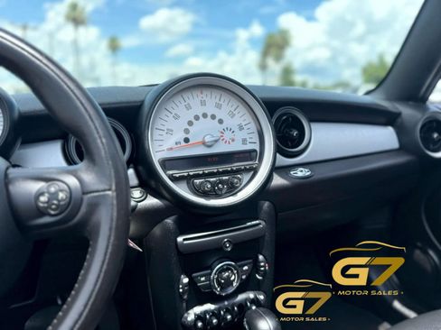 Used 2013 MINI Cooper Convertible FWD image 19