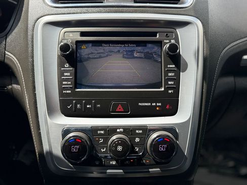 Used 2015 GMC Acadia SLT FWD image 24