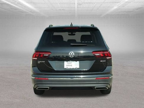 Used 2021 Volkswagen Tiguan SE AWD/4WD image 8