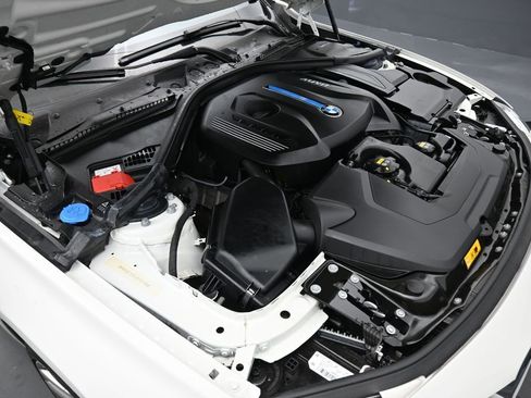 Used 2018 BMW 330e image 48
