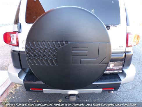 Used 2007 Toyota FJ Cruiser 4WD image 36