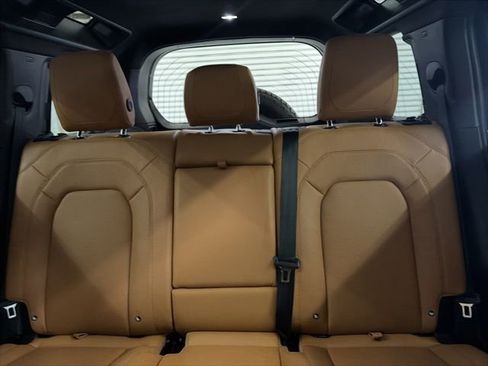 Used 2024 Land Rover Defender 110 S image 11