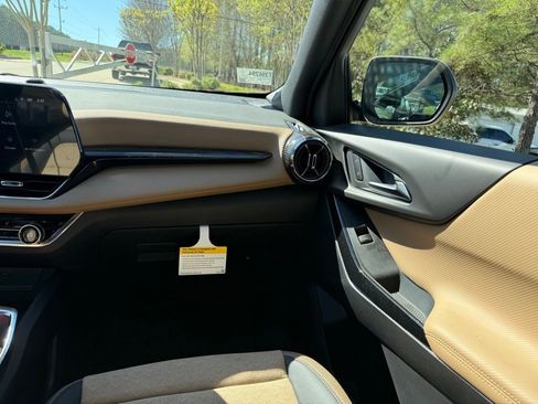 New 2026 Chevrolet Equinox ACTIV image 13