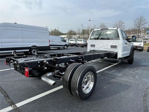 New 2026 Ford F550 XL image 3