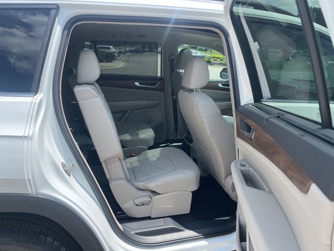 New 2026 Volkswagen Atlas SE FWD image 30