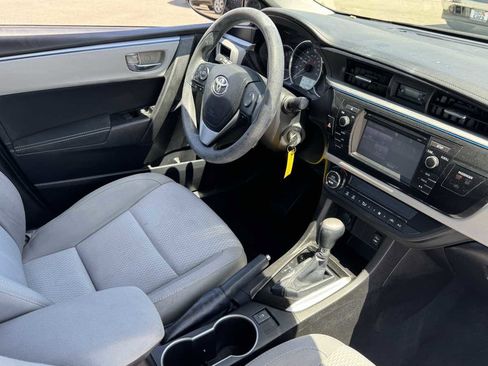 Used 2015 Toyota Corolla LE FWD image 13