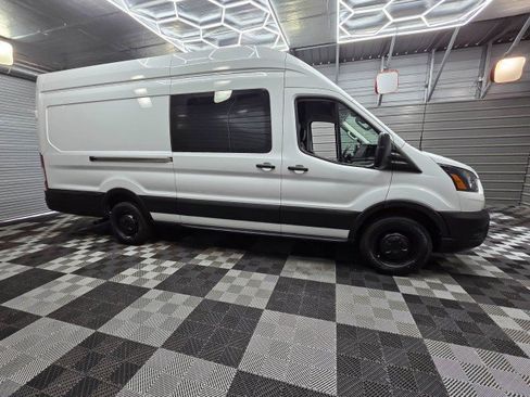 Used 2023 Ford Transit 250 148 High Roof Extended w/ Load Area Protection Package RWD image 10