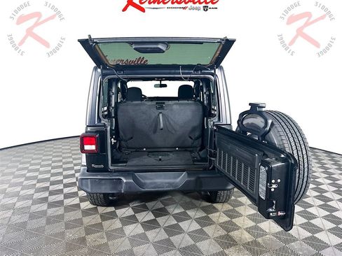 Used 2022 Jeep Wrangler Sport S image 29