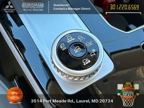 New 2025 Mitsubishi Outlander SE image 27