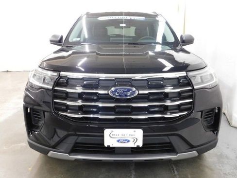 New 2026 Ford Explorer Active image 10